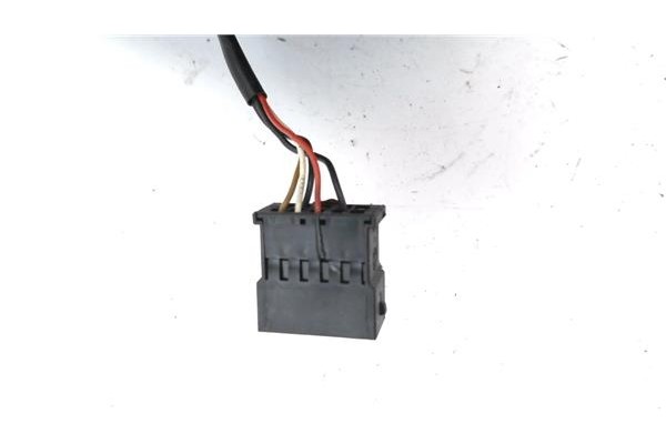 Recambio de retrovisor electrico derecho para audi a6 berlina (4b2) 2.8 referencia OEM IAM 30992  