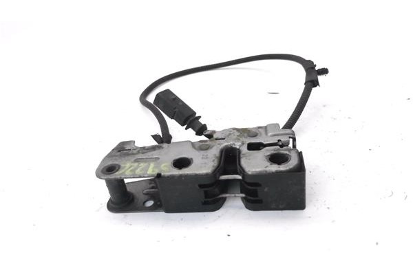 Recambio de cerradura capo para volkswagen golf vi (5k1) 1.6 advance bluemotion referencia OEM IAM 5K1823509  