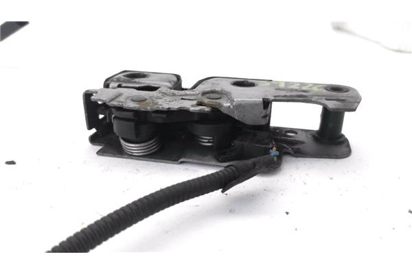 Recambio de cerradura capo para volkswagen golf vi (5k1) 1.6 advance bluemotion referencia OEM IAM 5K1823509  