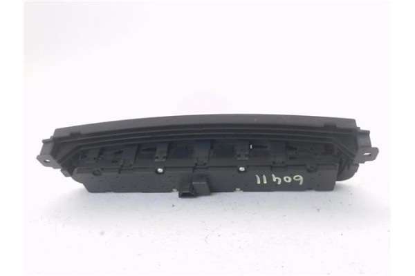 Recambio de interruptor luces emergencia para mercedes-benz vito furgón (447) 2.1 114/116 cdi, 119 cdi/bt 4x4 extralang (447.605