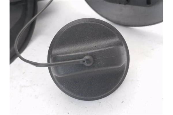 Recambio de tapa exterior combustible para renault clio iv 1.5 business referencia OEM IAM 78120335  