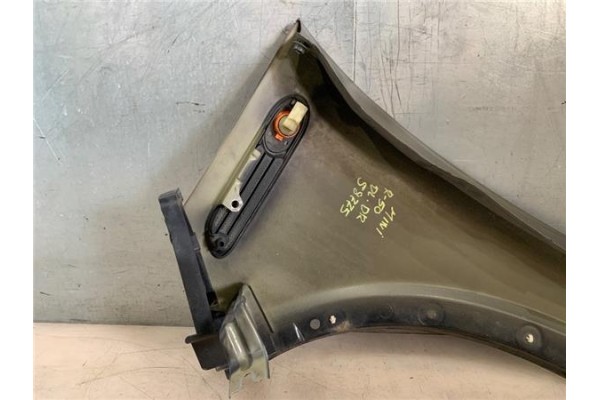 Recambio de aleta delantero derecha para mini mini (r50,r53) 1.6 cooper referencia OEM IAM 41217037438  