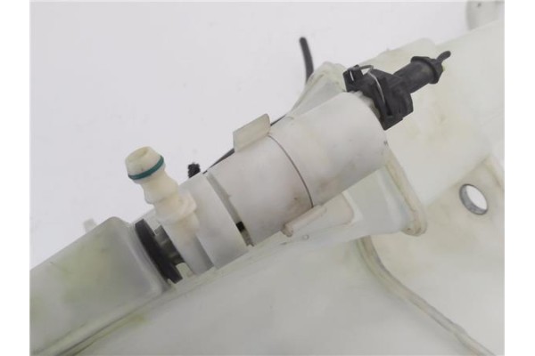 Recambio de deposito limpiaparabrisas para volvo xc90 d5 referencia OEM IAM 8659490 86461491 