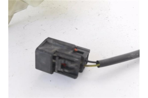 Recambio de deposito limpiaparabrisas para volvo xc90 d5 referencia OEM IAM 8659490 86461491 