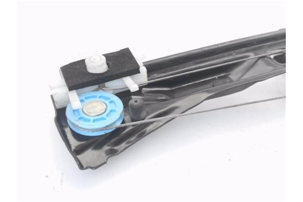 Recambio de mecanismo elevalunas delantero izquierdo para peugeot bipper 1.4 básico referencia OEM IAM 9221EP  