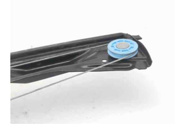Recambio de mecanismo elevalunas delantero izquierdo para peugeot bipper 1.4 básico referencia OEM IAM 9221EP  