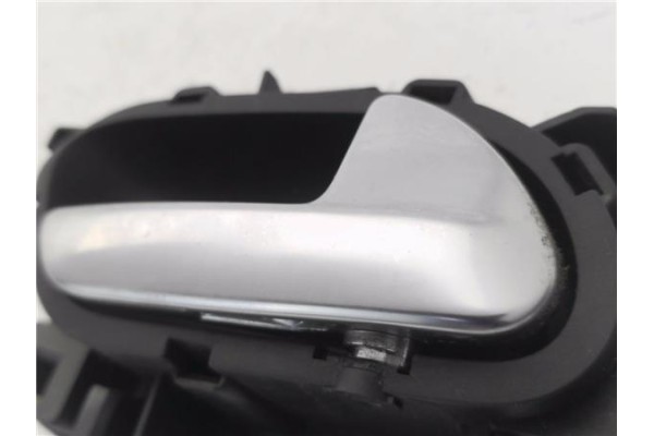 Recambio de manilla int. puerta trasero derecha para citroen c4 (b7) 1.6 hdi 90 referencia OEM IAM 9800099680 9685950277 