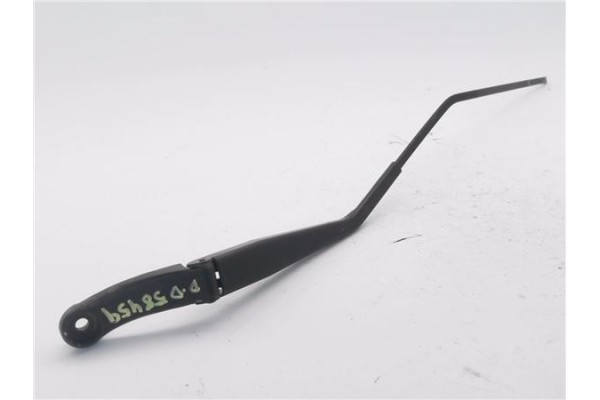 Recambio de brazo limpiaparabrisas delantero derecho para peugeot bipper 1.4 básico referencia OEM IAM 1353218080  