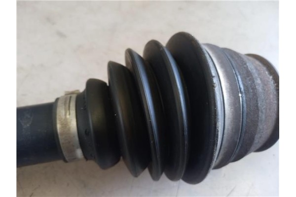 Recambio de palier delantero derecho para peugeot bipper 1.4 básico referencia OEM IAM 3273TE  