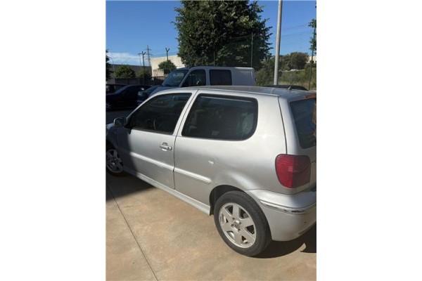 volkswagen polo iii berlina (6n2) del año 2001