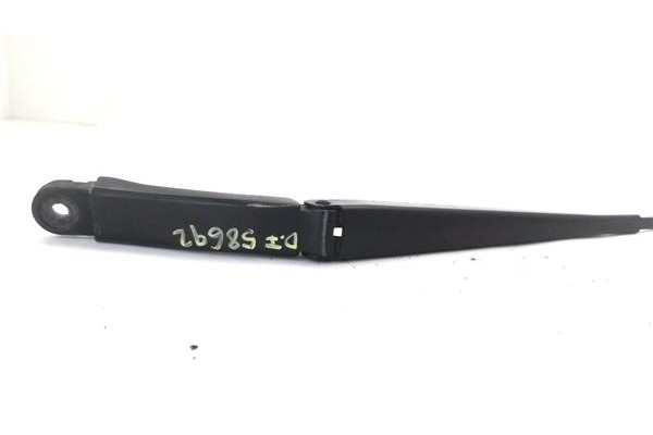 Recambio de brazo limpiaparabrisas delantero izquierdo para volvo xc90 d5 referencia OEM IAM 8620839  