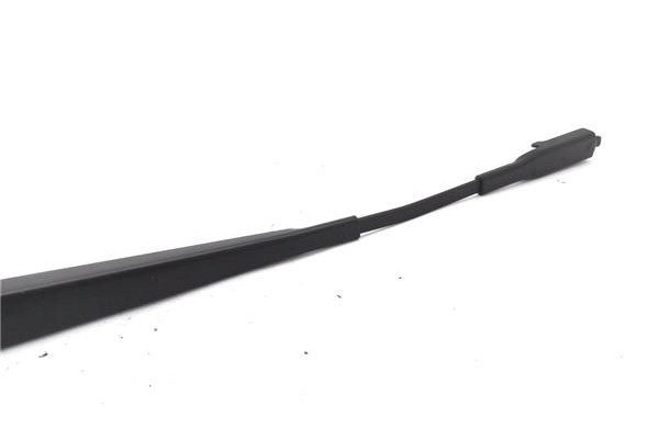 Recambio de brazo limpiaparabrisas delantero izquierdo para volvo xc90 d5 referencia OEM IAM 8620839  