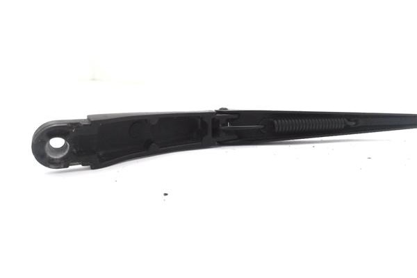 Recambio de brazo limpiaparabrisas delantero izquierdo para volvo xc90 d5 referencia OEM IAM 8620839  