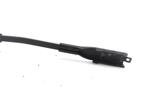 Recambio de brazo limpiaparabrisas delantero izquierdo para volvo xc90 d5 referencia OEM IAM 8620839  