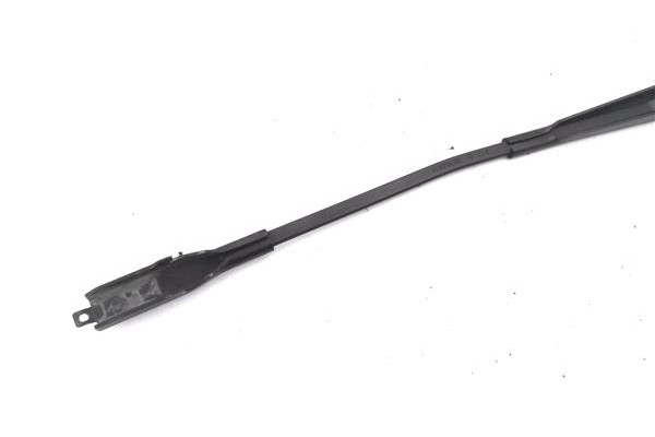 Recambio de brazo limpiaparabrisas delantero derecho para volvo xc90 d5 referencia OEM IAM 30753819  