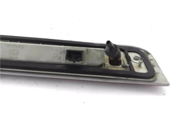 Recambio de luz central de freno para volvo xc90 d5 referencia OEM IAM 30764803  
