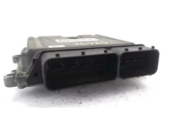 Recambio de centralita para volvo xc90 d5 referencia OEM IAM 30771550AB 0281012103 