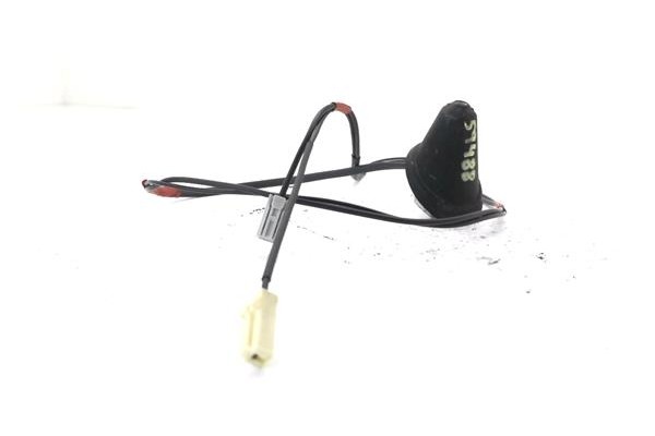 Recambio de antena electrica para toyota auris (e15) 1.6 vvti referencia OEM IAM 8630902040 8630002180 