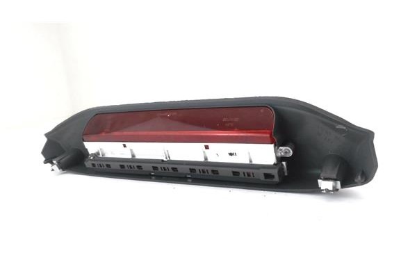 Recambio de luz central de freno para fiat ii panda (169) 1.2 referencia OEM IAM 735388525  