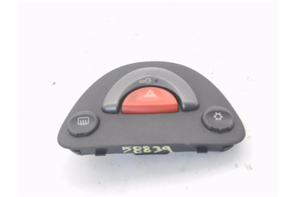 Recambio de interruptor luces emergencia para smart micro compact car 600 referencia OEM IAM MCCV013  