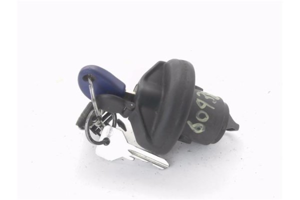 Recambio de tapon combustible para iveco daily camión/volquete 2.8 35 - c 13 caja abierta referencia OEM IAM   
