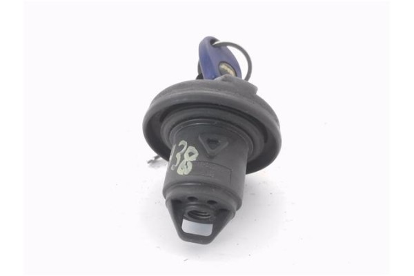 Recambio de tapon combustible para iveco daily camión/volquete 2.8 35 - c 13 caja abierta referencia OEM IAM   