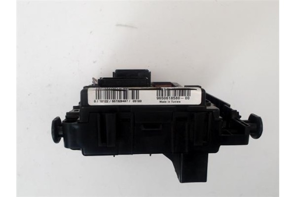 Recambio de aleta delantero izquierda para mini mini (r50,r53) 1.6 cooper referencia OEM IAM 41217037437  