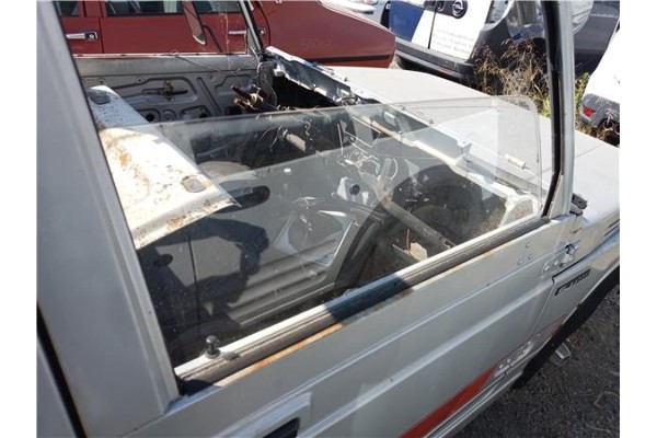 Recambio de luna puerta delantero derecha para suzuki sj 410 cabrio 1.0 (sj410) referencia OEM IAM 8453180102  