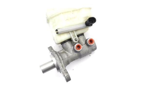Recambio de bomba freno para fiat ii panda (169) 1.2 referencia OEM IAM 77362526 77362526 