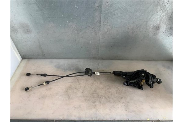 Recambio de palanca de cambio para ford transit furgón 2.2 tdci referencia OEM IAM 4721031101  