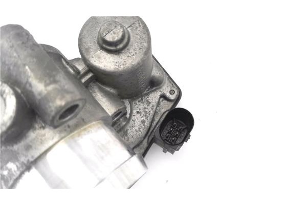 Recambio de caja mariposa aire para ford c-max (cb7) 1.0 trend referencia OEM IAM 1828779  