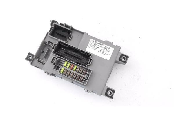 Recambio de caja fusibles/rele para fiat punto / grande punto (199) 1.4 referencia OEM IAM 00518690940 116RI000674 