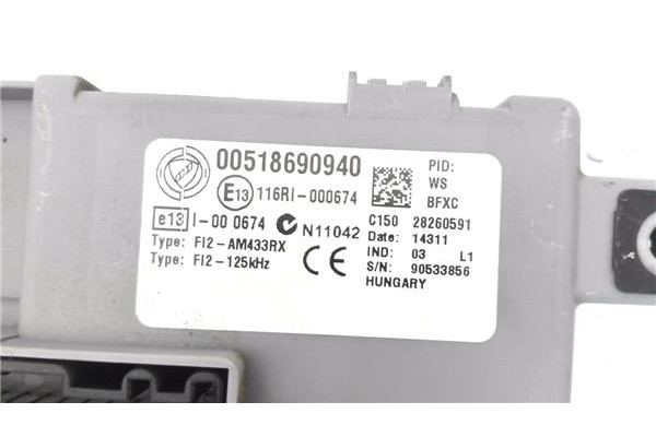 Recambio de caja fusibles/rele para fiat punto / grande punto (199) 1.4 referencia OEM IAM 00518690940 116RI000674 