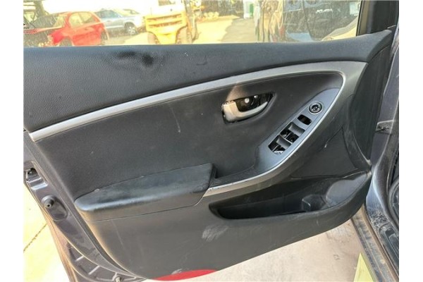 Recambio de puerta delantero izquierda para hyundai i30 (gd) 1.6 city referencia OEM IAM 76003A6000  