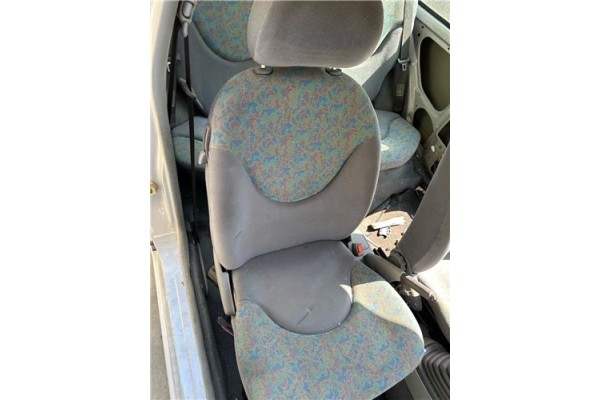 Recambio de juego asientos para nissan micra (k11) 1.0 referencia OEM IAM 876006F610 876506F610 