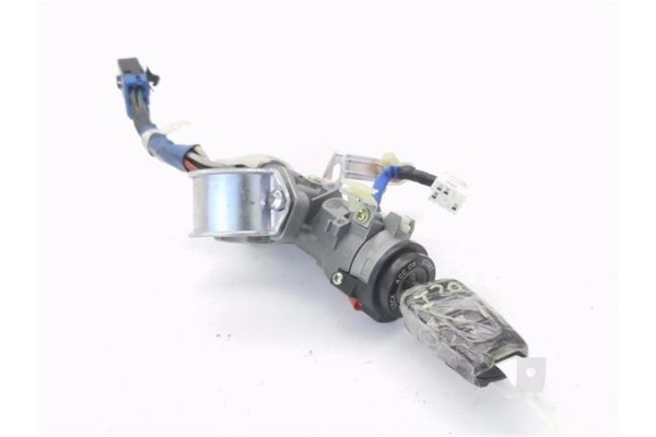 Recambio de clausor para hyundai i30 (fd) 1.6 comfort referencia OEM IAM 819102L000  