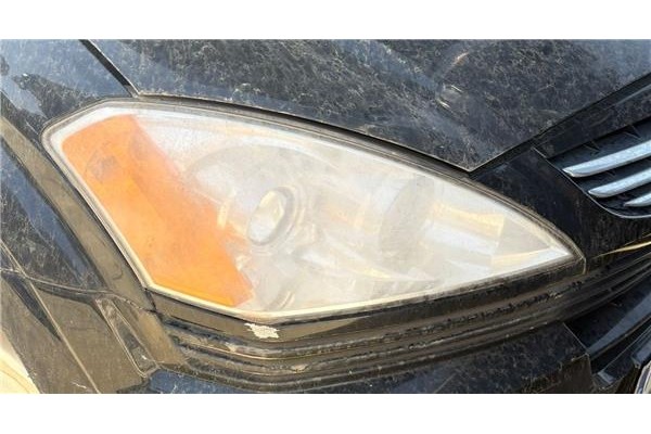 Recambio de faro delantero dcho para ssangyong kyron 2.0 200 xdi referencia OEM IAM   