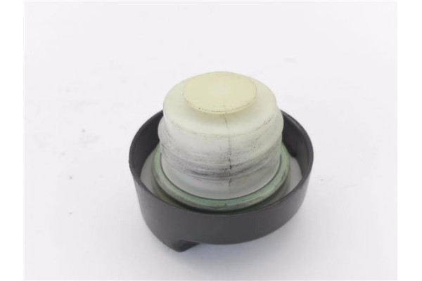 Recambio de tapon combustible para opel astra h berlina 1.8 referencia OEM IAM 1702834  
