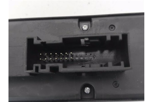 Recambio de mando elevalunas delantero izquierdo para opel astra h berlina 1.8 referencia OEM IAM 13228706  