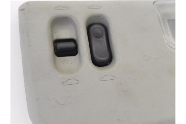 Recambio de luz delantero central techo para nissan x-trail (t30) 2.2 di 4x4 referencia OEM IAM 264100V000  