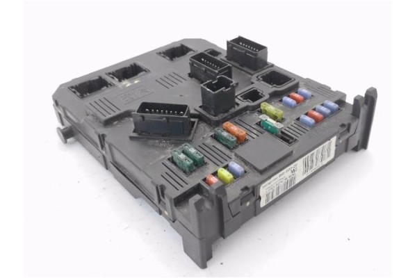 Recambio de bsi para peugeot 206 1.4 xr referencia OEM IAM 9653667680 S118085220E 