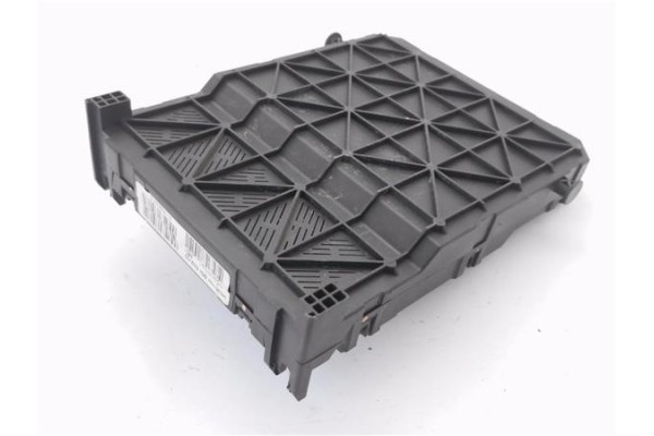 Recambio de bsi para peugeot 206 1.4 xr referencia OEM IAM 9653667680 S118085220E 