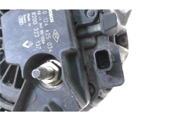 Recambio de alternador para renault clio iii 1.6 16v referencia OEM IAM 8200323137 124425034 