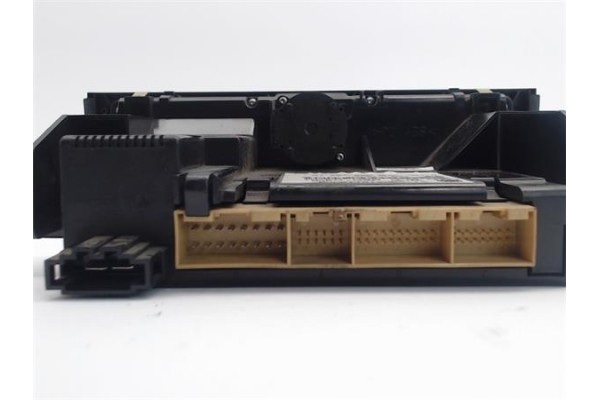 Recambio de mandos climatizador para audi a3 (8l) referencia OEM IAM (8L0820043H) (5HB008184-10) 