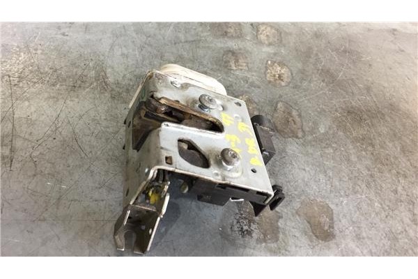 Recambio de cierre electromagnetico delantero derecho para audi a3 (8l)(1996) 1.8 t ambiente [1,8 ltr. - 110 kw 20v turbo] refer