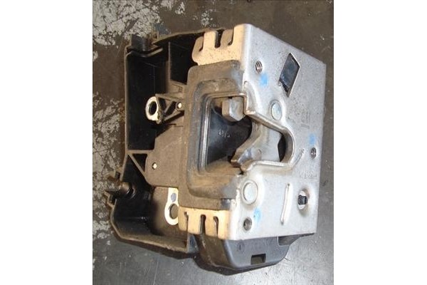 Recambio de cierre electromagnetico trasero izquierdo para opel combo furgón/ranchera familiar 1.3 cdti 16v referencia OEM IAM  
