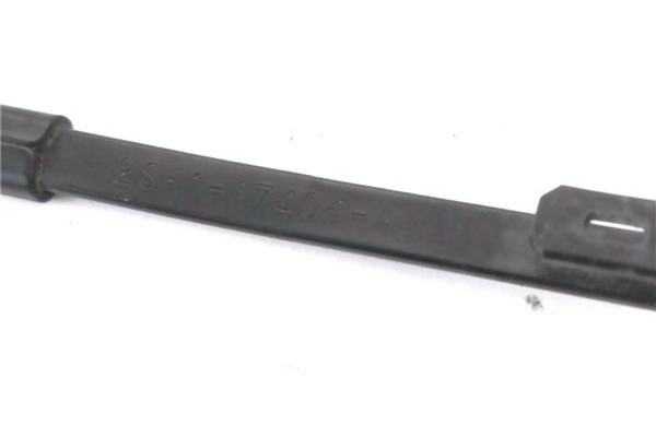 Recambio de brazo limpiaparabrisas trasero para ford fusion (cbk) 1.6 tdci referencia OEM IAM 2S117106AB  