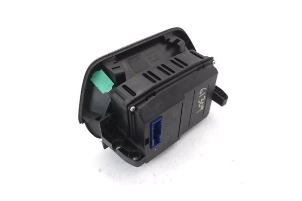 Recambio de display para opel meriva 1.6 referencia OEM IAM 13156842  