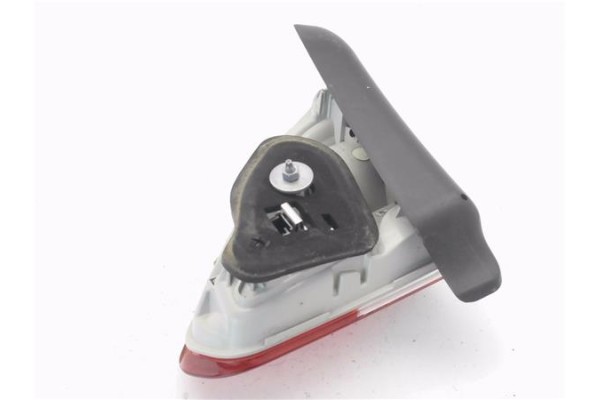 Recambio de piloto porton trasero izquierdo para peugeot 2008 1.2 access referencia OEM IAM 9678074480  