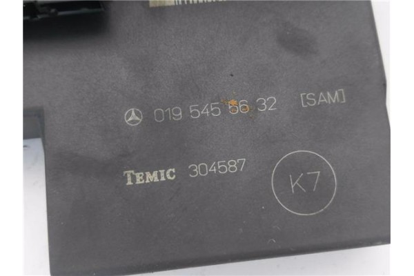 Recambio de caja fusibles/rele para mercedes-benz clase e (bm 210) berlina 2.7 270 cdi (210.016) referencia OEM IAM 0195455632  